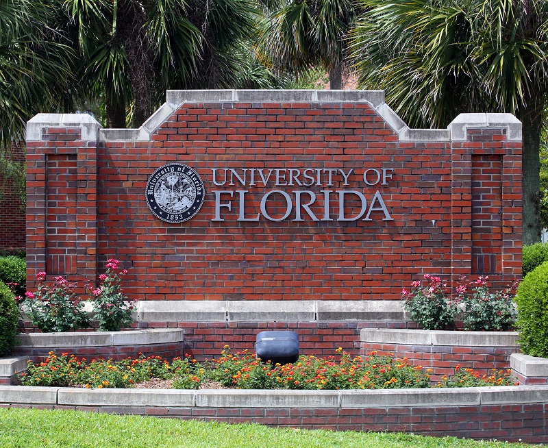 Air-Tite helps a laboratory researcher at the University of Florida