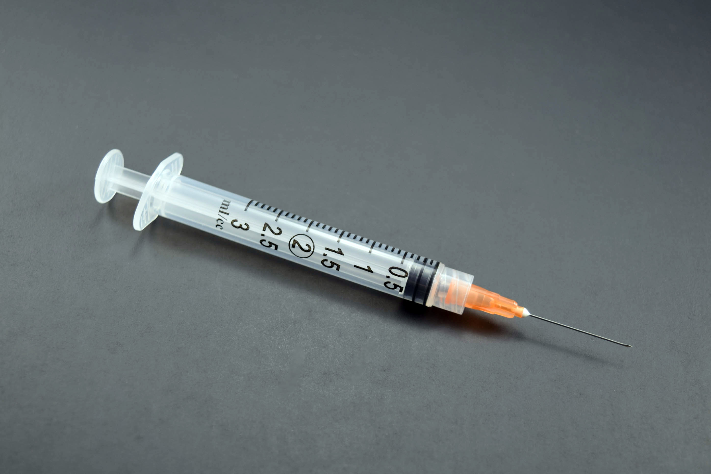 Luer Lock Syringe With Needle